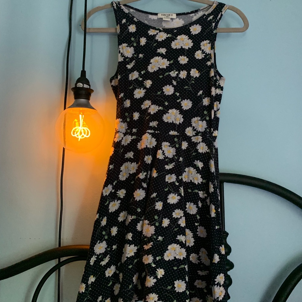 super cute daisy dress